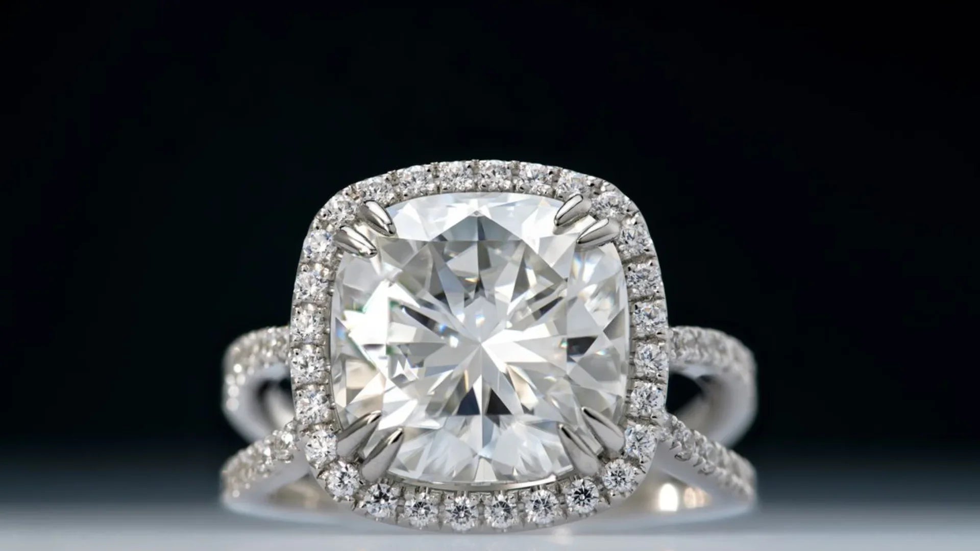 The Fascinating History of Engagement Rings: From Ancient Traditions to Modern Trends