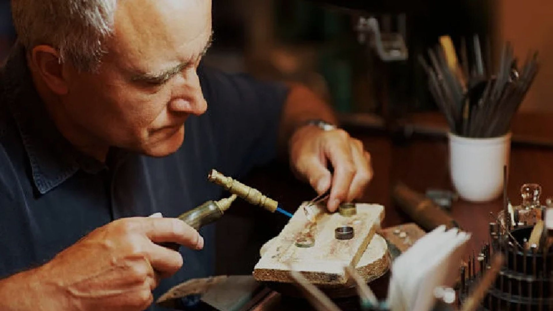 Why Gold Remains the King of Jewelry: An In-Depth Look